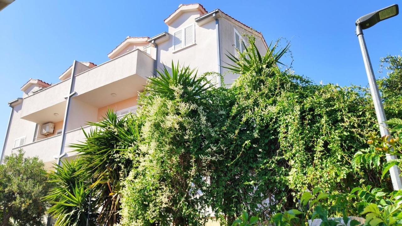 Apartments Mazuran Hvar Town Exterior foto